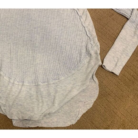 28- Free People CATALINA Blue Gray THERMAL RAW BOHO Tunic Shirt Top XS - Picture 6 of 7